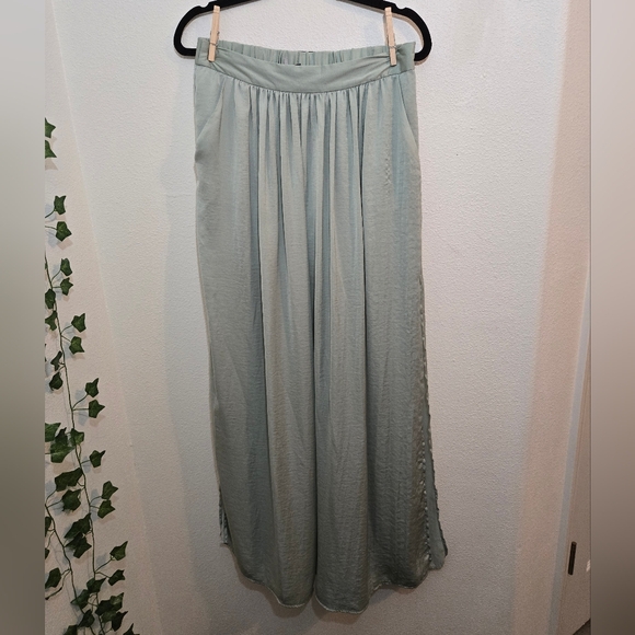 🌴FINAL SALE UO Sparkle & Fade Maxi Skirt Mint Green Large - Picture 2 of 13